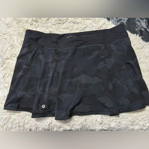 Lululemon pace rival skirt